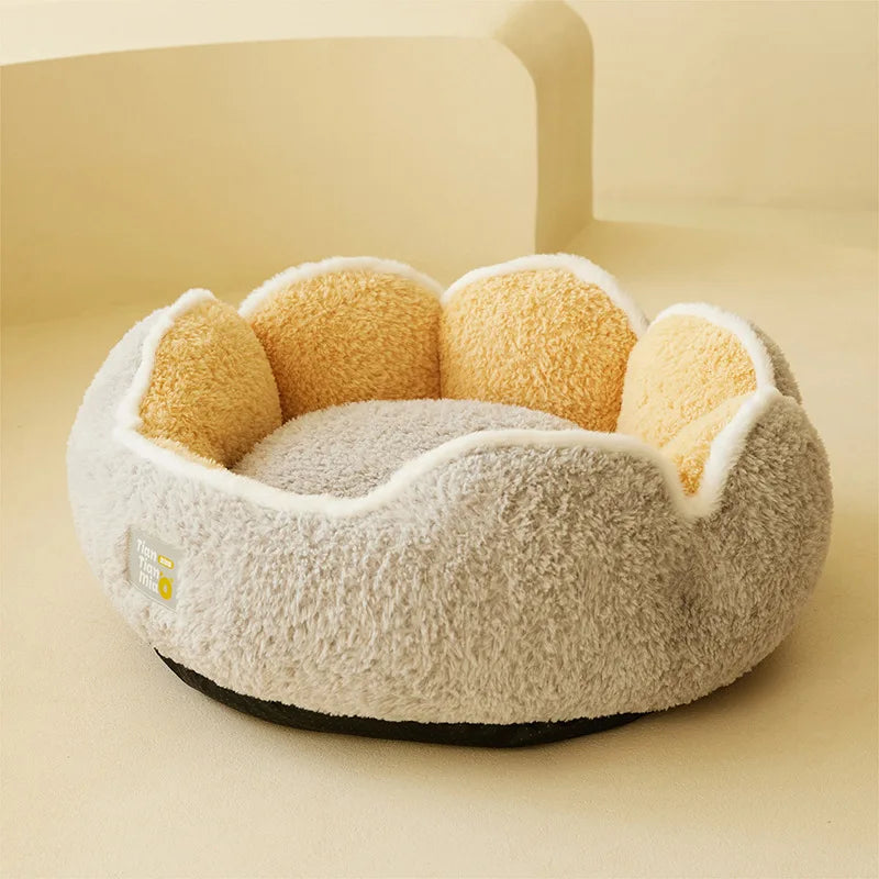 Super Soft Warm Plush Bed for Cats and Dogs